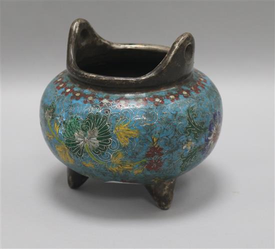 A Chinese cloisonne enamel tripod censer H.14cm